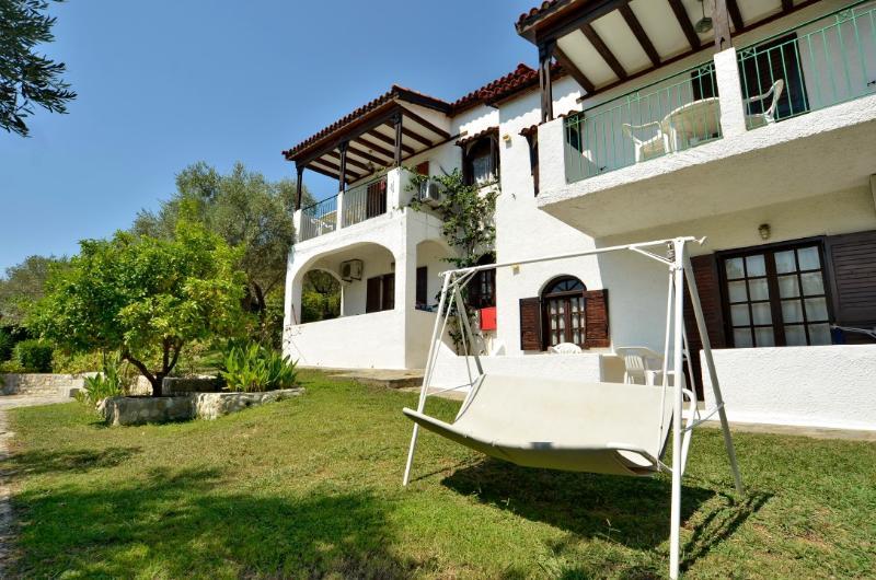 Katerina Apartments Troulos Exterior foto